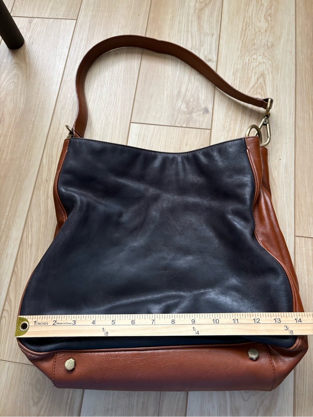Worth New York 90s Look Hobo Slouchy Black and Brown Leather Shoulder Bag - Picture 6 of 11